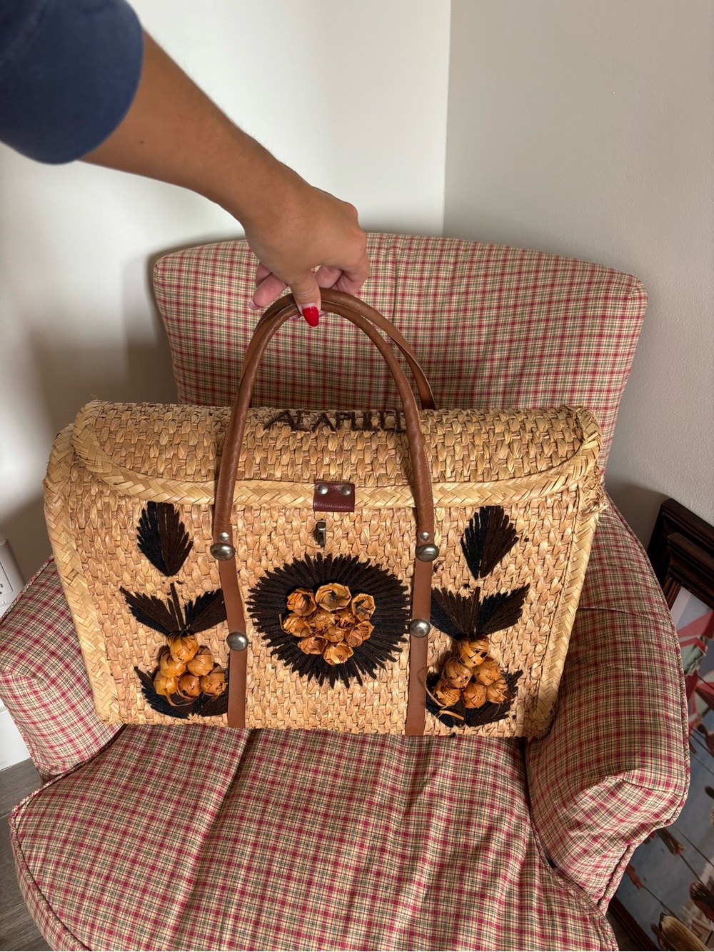 Vintage Woven Straw Tote Bag with Floral Embellishment - Natural/Tan